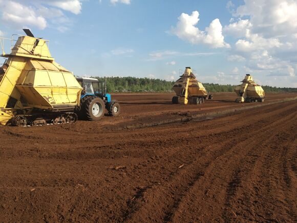 уборка торфа фрезерного верхового